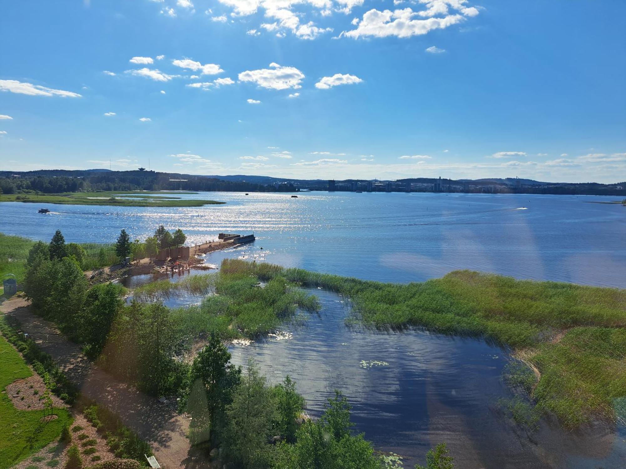 Luksuskolmio Jaervinaekoealalla